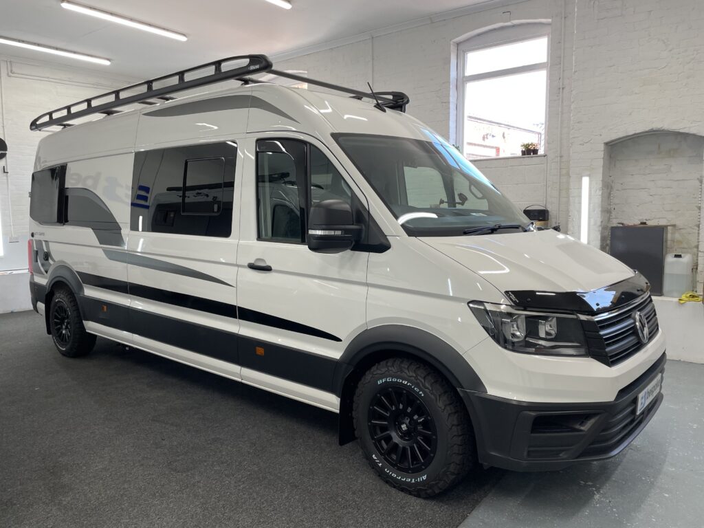 Partial wrap and accent vinyl on a VW Crafter camper